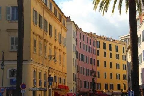U Nidu - à Ajaccio, Magnifique appartement 4 couchages vue mer Ajaccio  Esterno foto